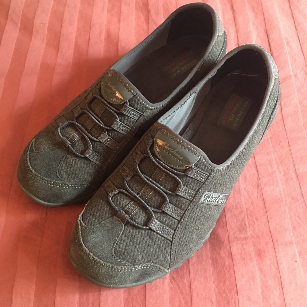 Skechers Relaxed Fit Slip-on Sneakers Size 10